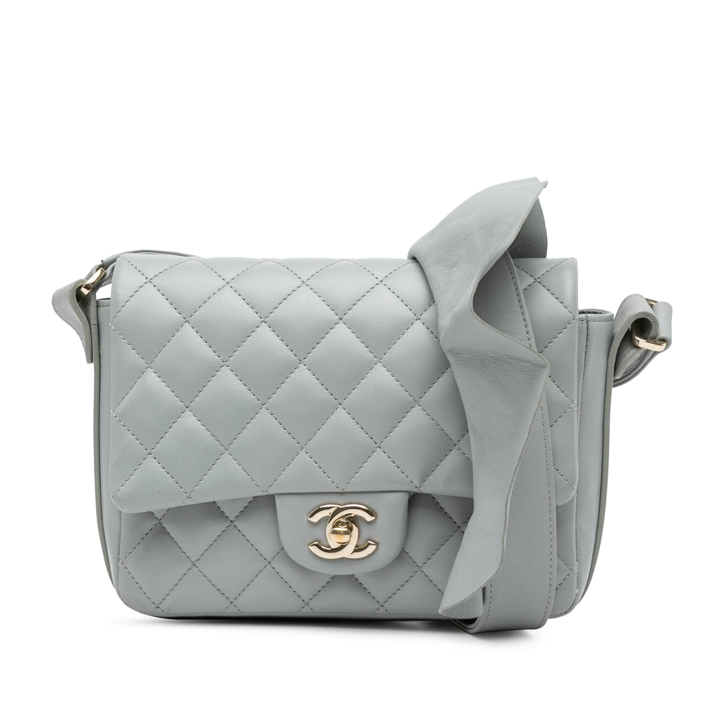 Pre-Loved Chanel Quilted Calfskin Bolero de Chanel Flap